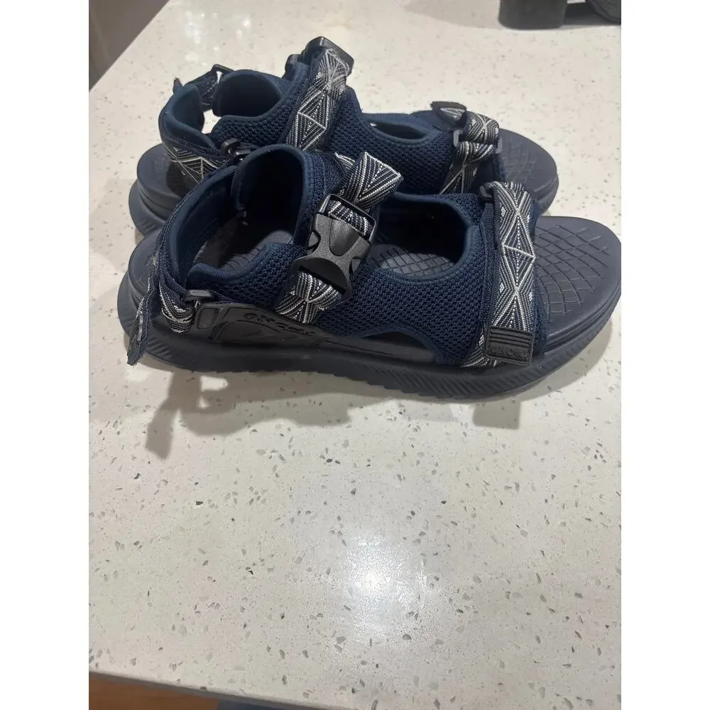 Oncai men’s sandals size 12